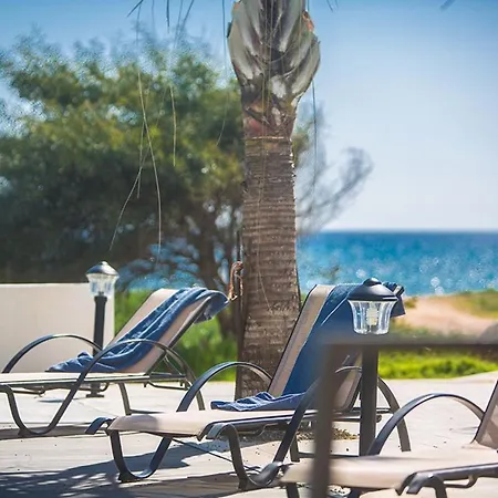 Вілла Adaman - Stunning 3 Bedroom Seafront With Pool - Close To The