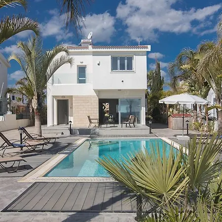 Adaman - Stunning 3 Bedroom Seafront With Pool - Close To The Villa Agia Napa