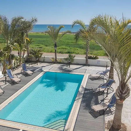 Adaman - Stunning 3 Bedroom Seafront With Pool - Close To The Вілла